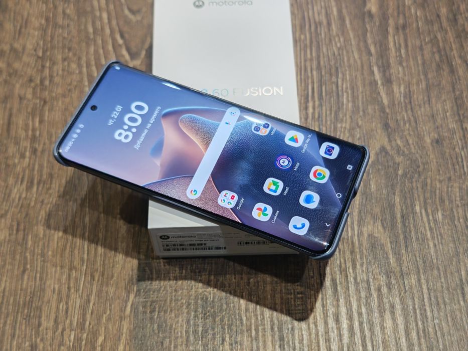Като нов Motorola Edge 60 Fusion 256 GB 22 м гаранция