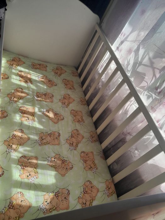 Детская кроватка