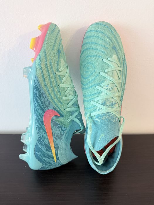 Футболни обувки/ бутонки Nike Phantom GX II Elite LV8 FG нови