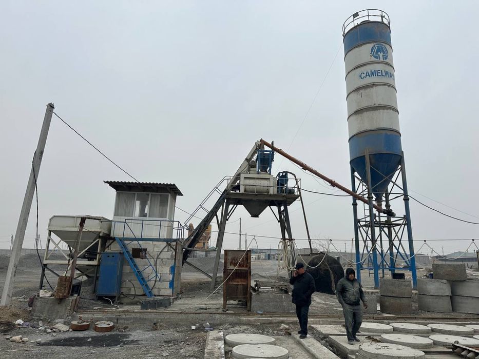 Козловой кран ва бетон плиталар ишлаб чикариш ускуналари