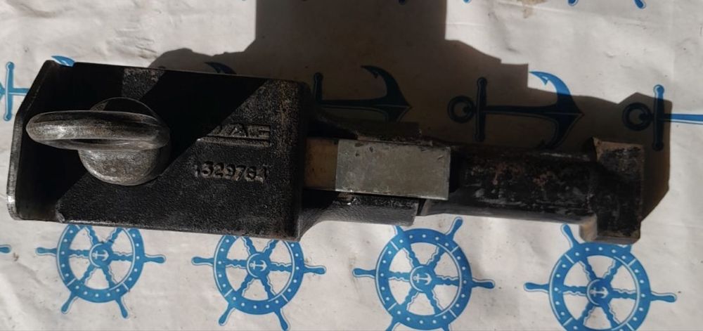 Теглич за камион DAF