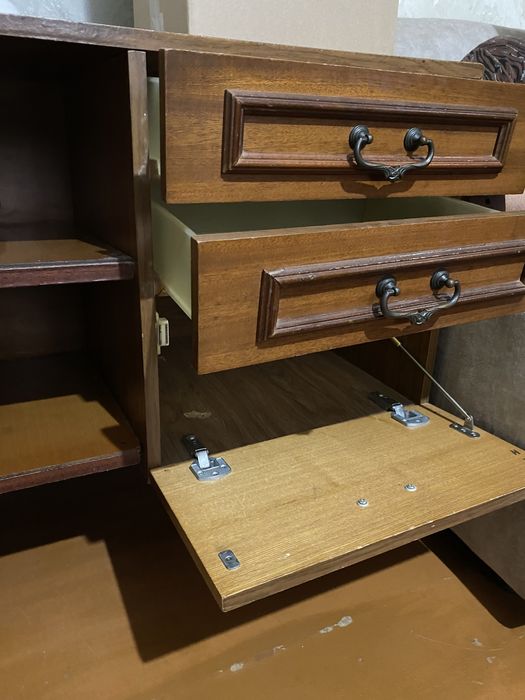 Спальный гарнитур