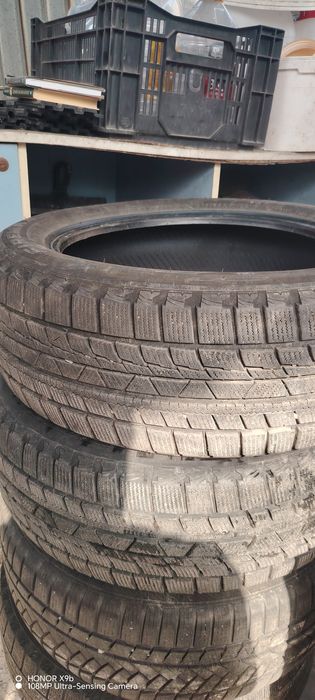 Продам зимные шины