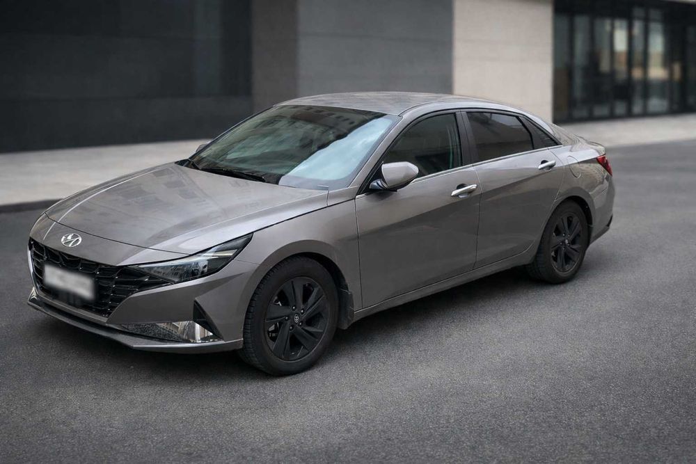 Hyundai Elantra 2021 — от единственного владельца
