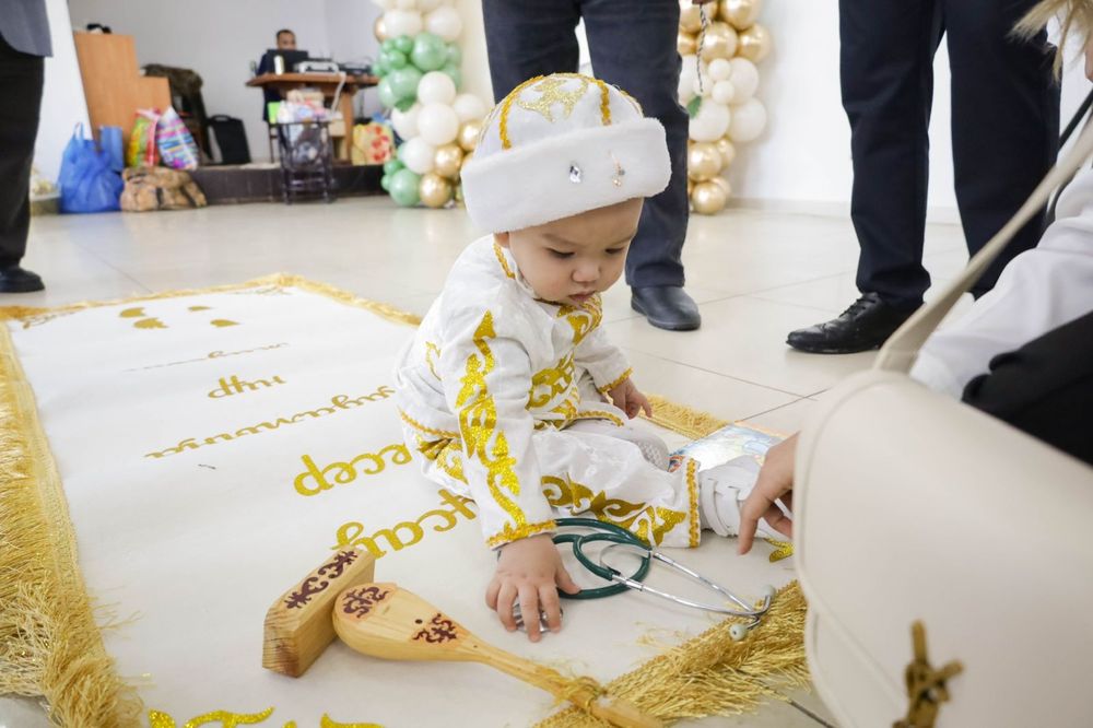 Прокат костюмов.