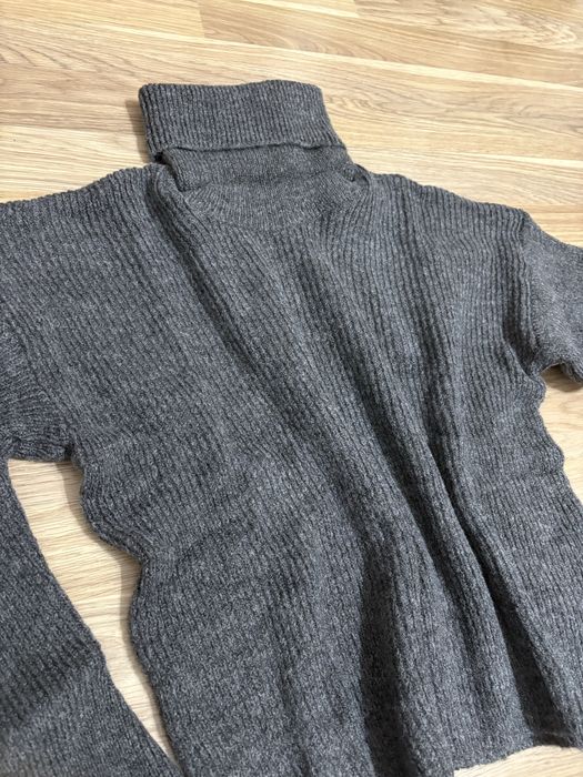 Топъл сив екип уни размер