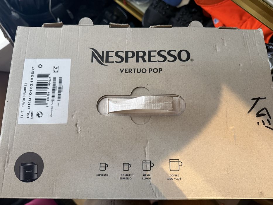 Aparat de cafea cu capsule DeLonghi Nespresso Vertuo Pop - Mango
