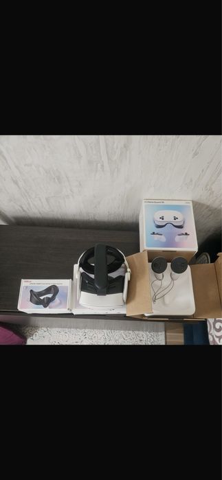 Мета квест 3 с с доп креплением и панелями