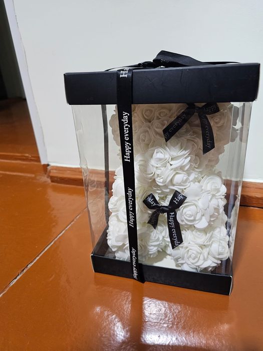 Продаётся Мишка из роз