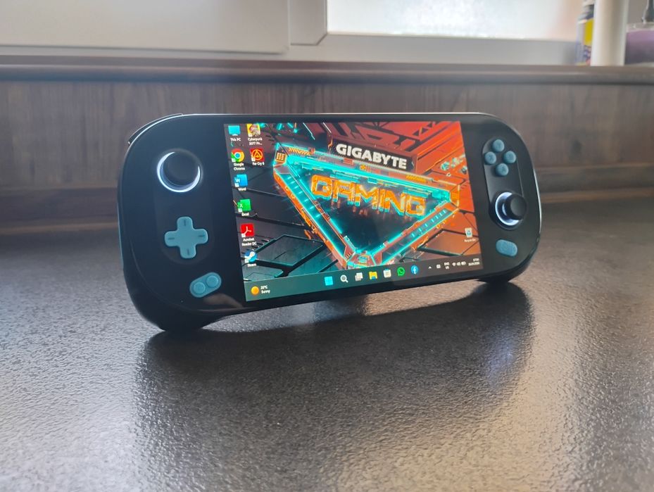 Laptop Consolă - Ayaneo 2S - Ryzen 7 - 7000serie