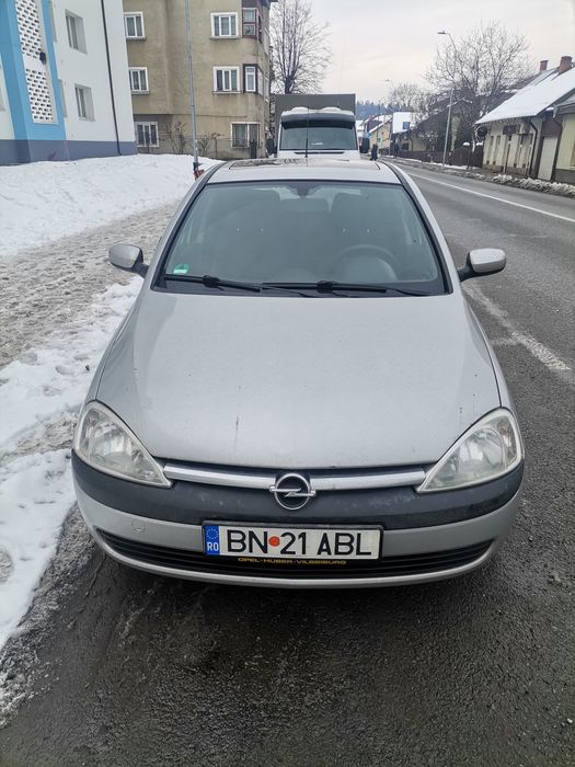 Opel corsa 2005 benzină 1,4 înmatriculat ro perfect funcțional ok