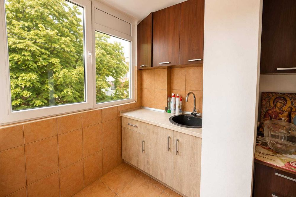 Inchiriez apartament 2 camere zona Rogerius