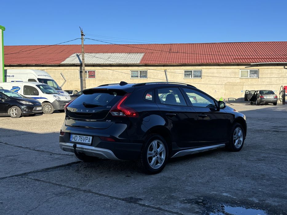 Volvo v40 cross country