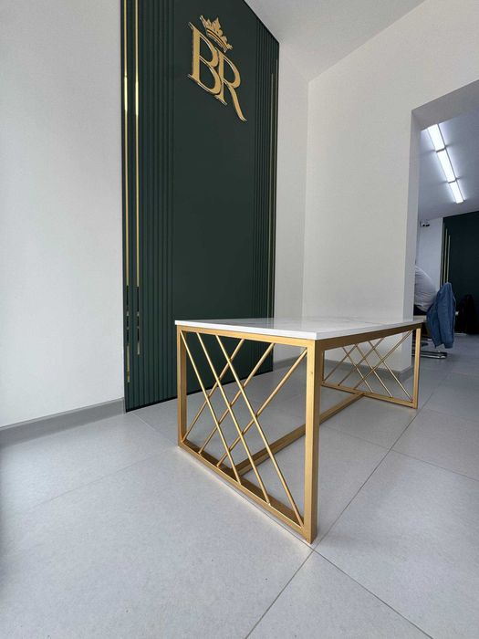 журнальный стол для гостиной или офиса