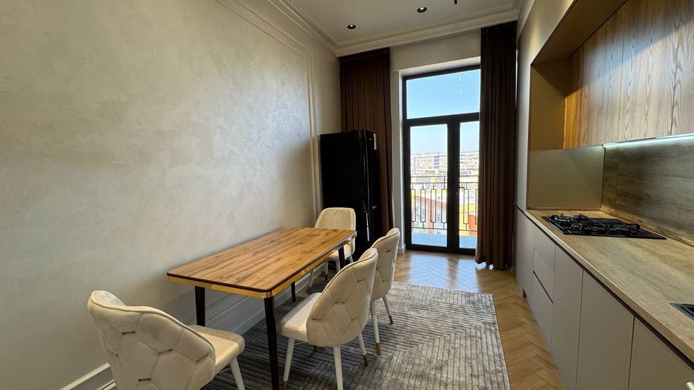 Продаётся квартира в ЖК Aviasozlar Plaza Ор рынок Кадышева