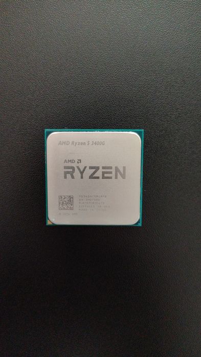 Procesor AMD Ryzen 5 3400G, 3.7GHz, Radeon RX Vega 11