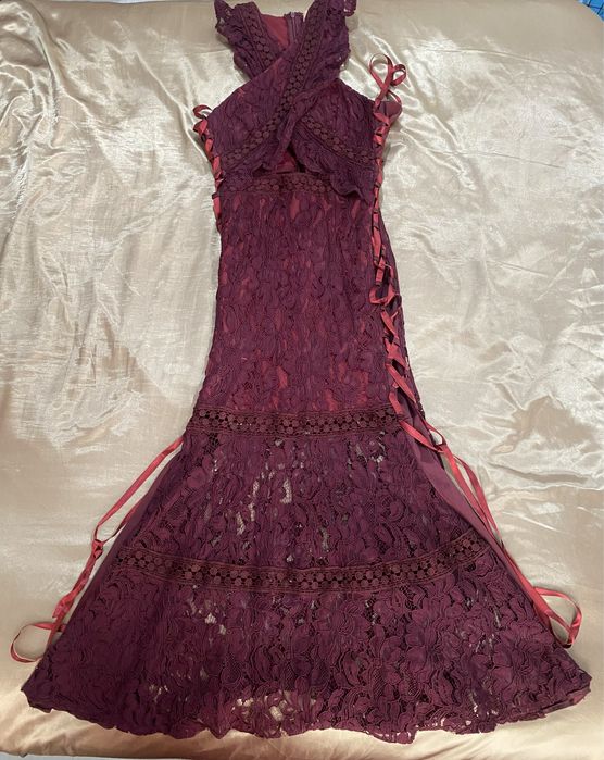 Продавам официална рокля