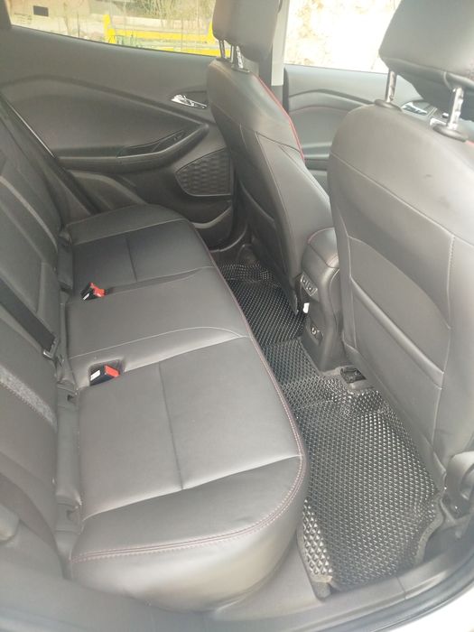 Traker sotiladi xolati alo