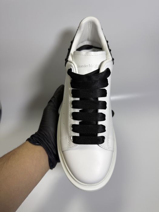 Alexander McQueen Crystals Premium