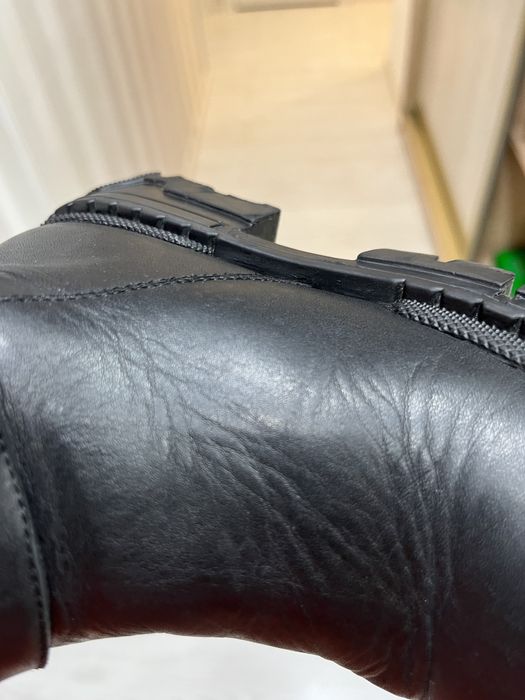 Кожаные сапоги