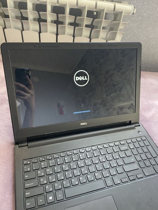 Ноутбук Dell в хорошем состоянии