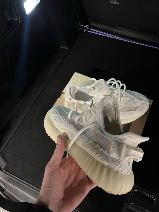 Yeezy bone , marimea 38