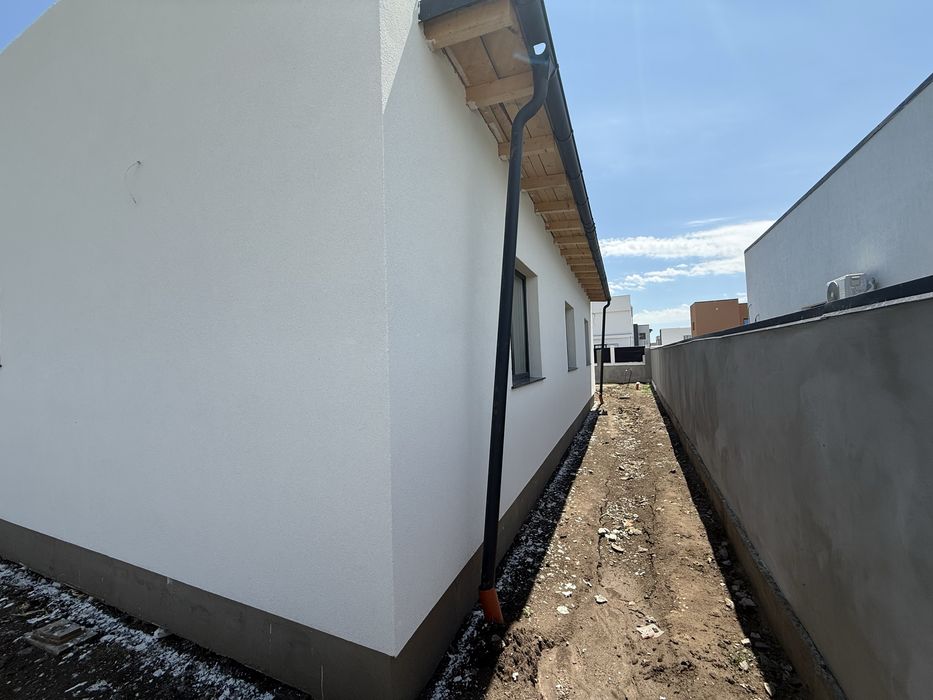 Casa parter  130 de metri amprenta 3 dormitoare