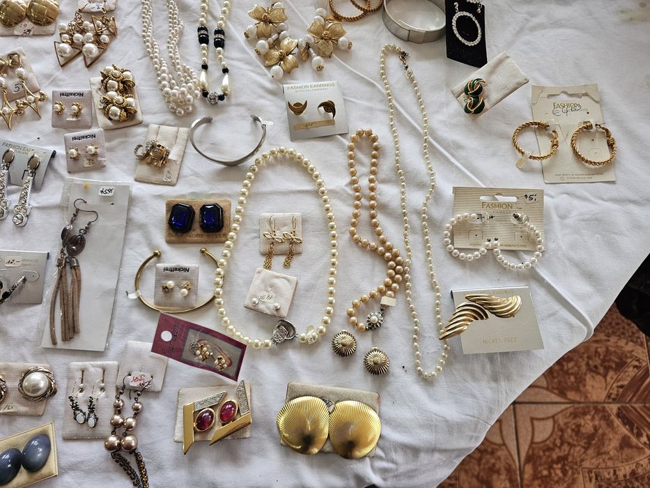 НОВИ Бижута От Медицинска Стоман Брой 10€