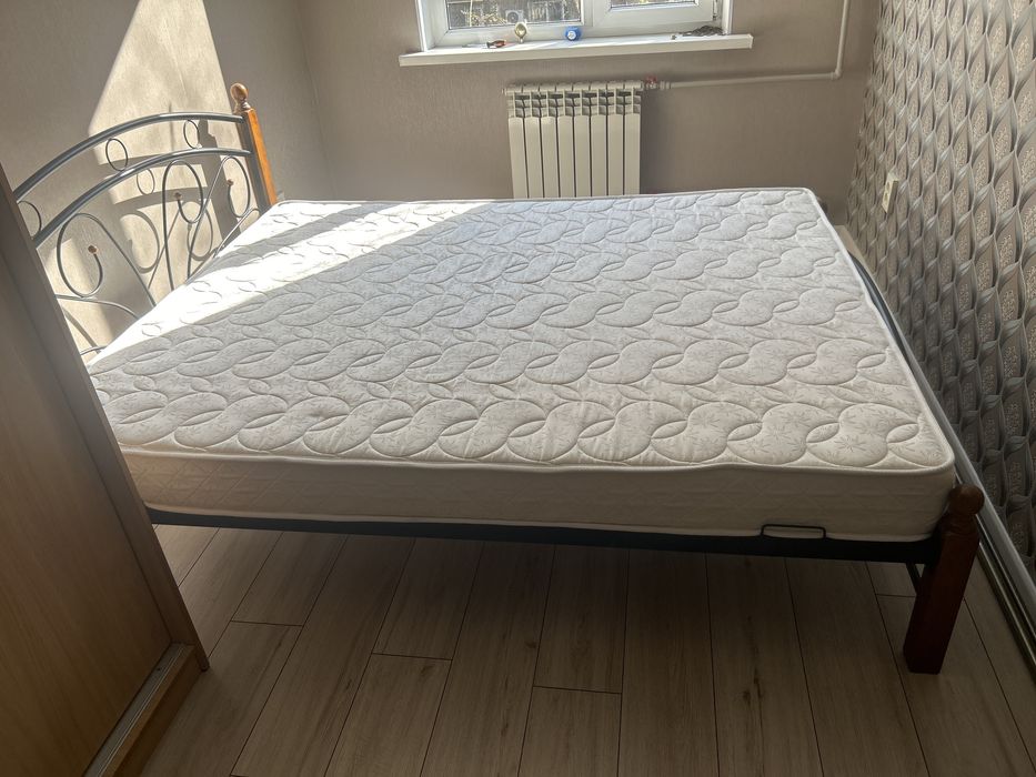 Продам Кровать