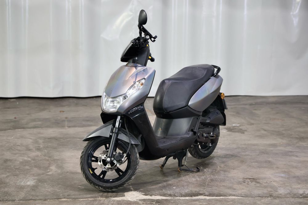 Vand scuter Peugot KisbeeRs