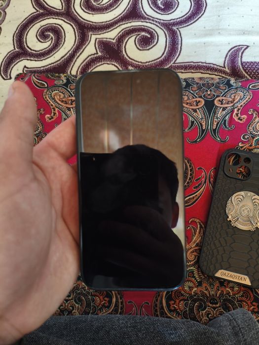 iPhone 15 с гарантией