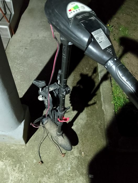 Надуваема лодка+бензинов двигател+електрически двигател