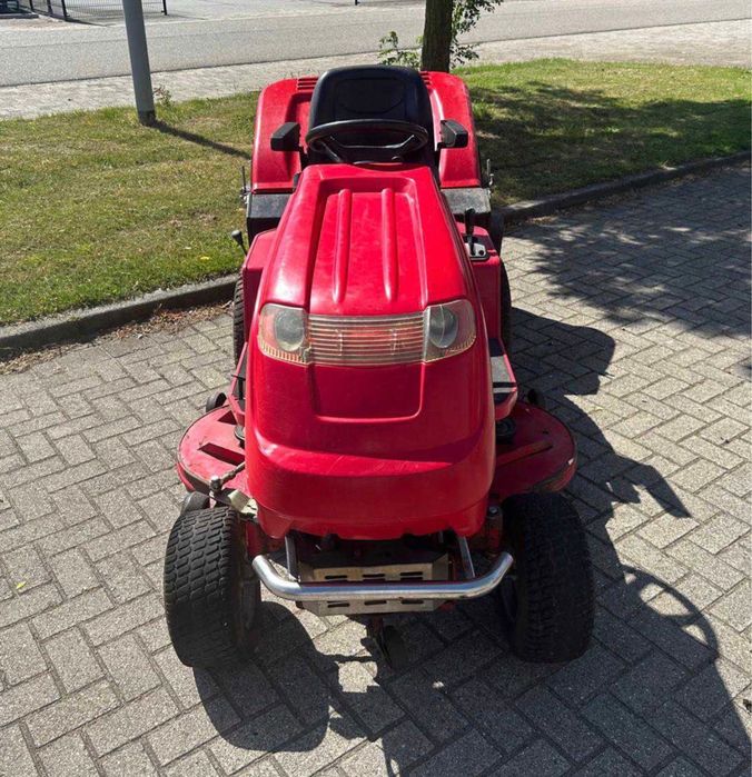 Tractoras De Gazonul HONDA– Motor Benzina – AUTOPROPULSAT