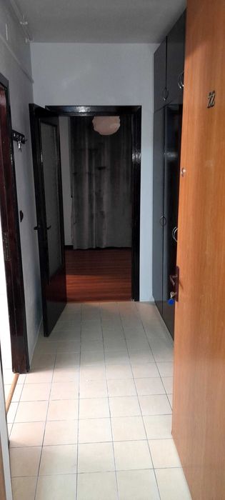 Închiriez garsonieră în cartier Bâncuși, la 500 m de metrou