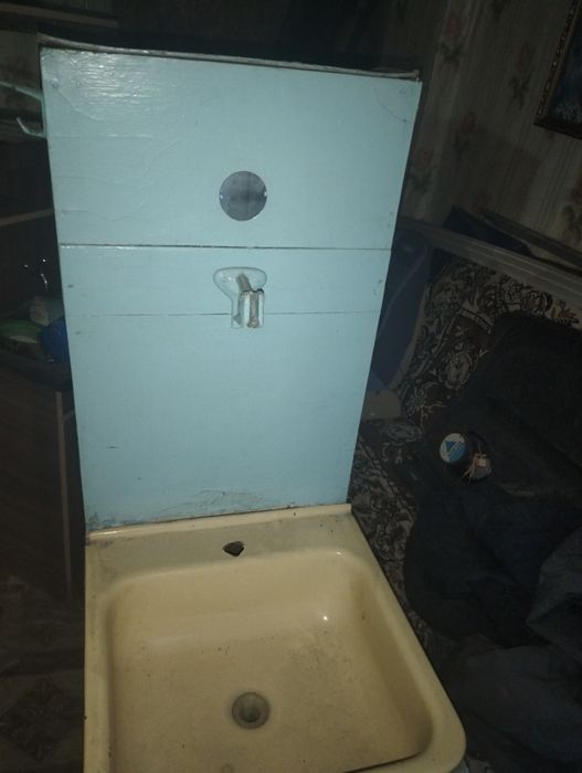 Умывальник отдам