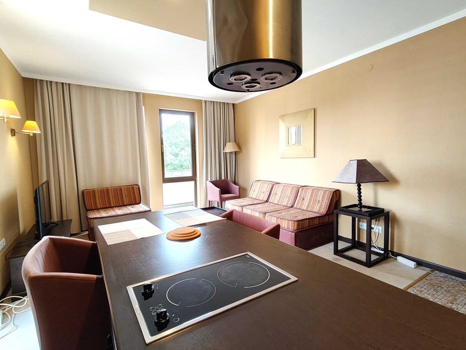 Зад Хотел Дюн на втора линия, Комплекс Royal Beach Barcelo с три басейна и голяма тераса