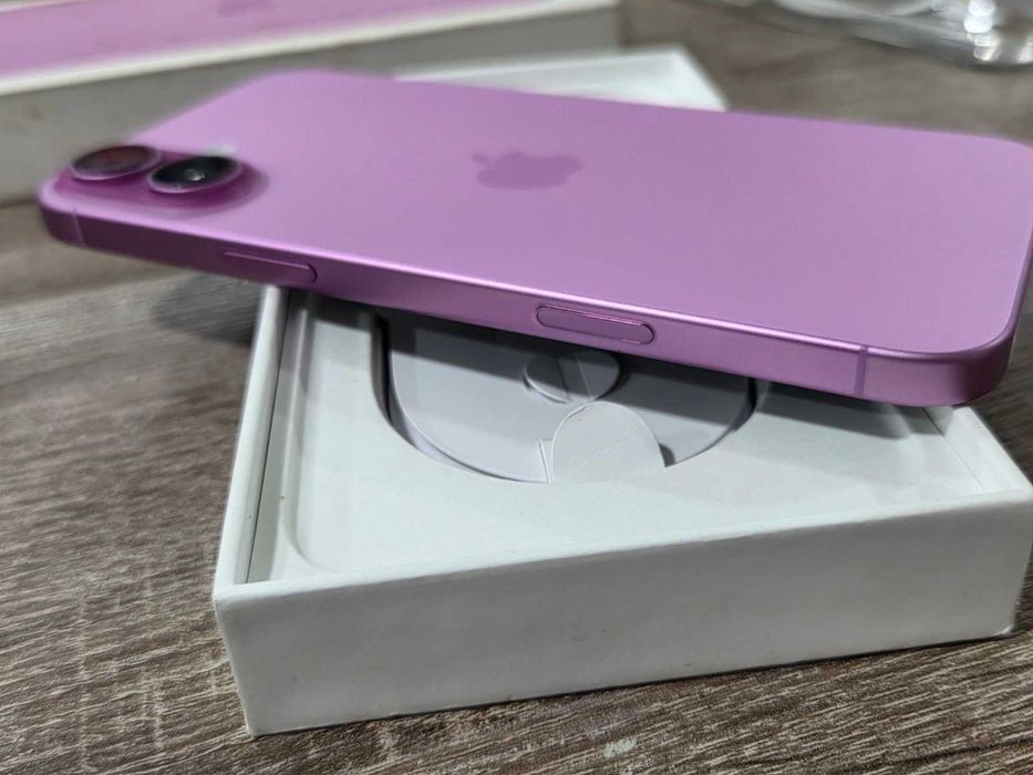 iPhone 16 Plus 256 GB pink
