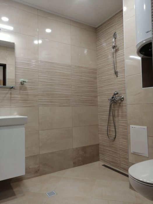 Дава се под наем Двустаен апартамент в Варна, Възраждане 1 - 75 кв.м за 612 € - Снимка #6