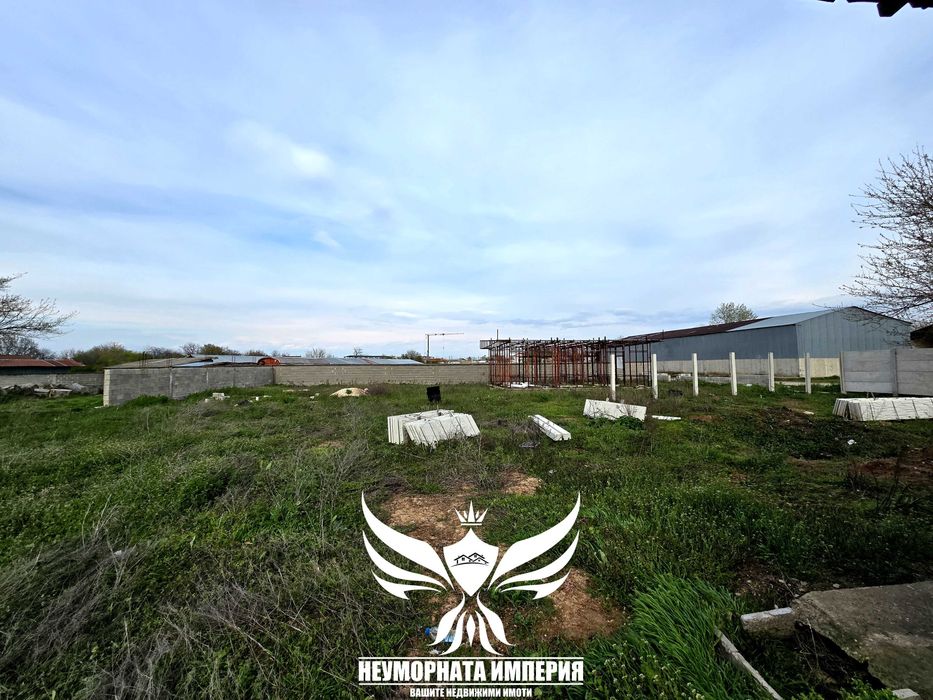 Продавам парцел 1709кв сграда 100кв промишлена зона север село Болярци