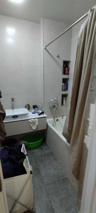 Продаётся квартира 3-4/4/5  Сергели 4 или обмен на 2-х ком с доплатой