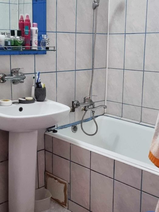 Garsoniera de vânzare