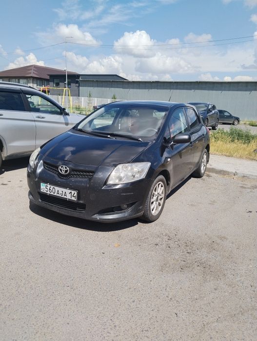 Продам Тойота Аурис