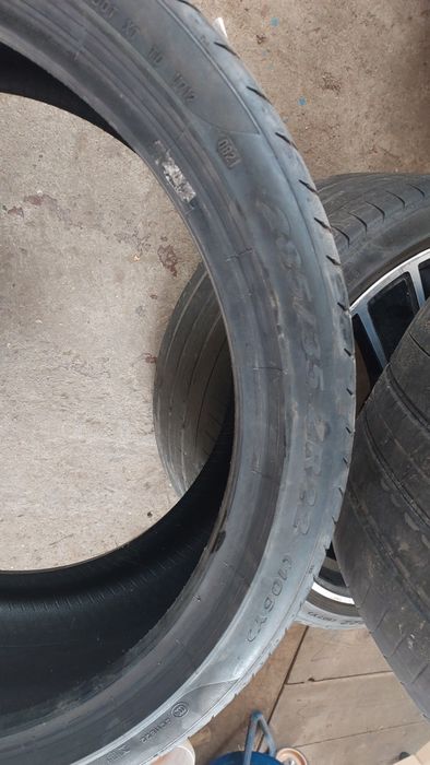 Pirelli 285 35 22