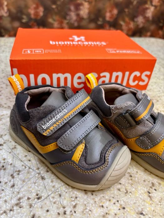 Biomechanics кроссовки