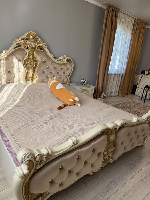 Продам спальни гарнитур.