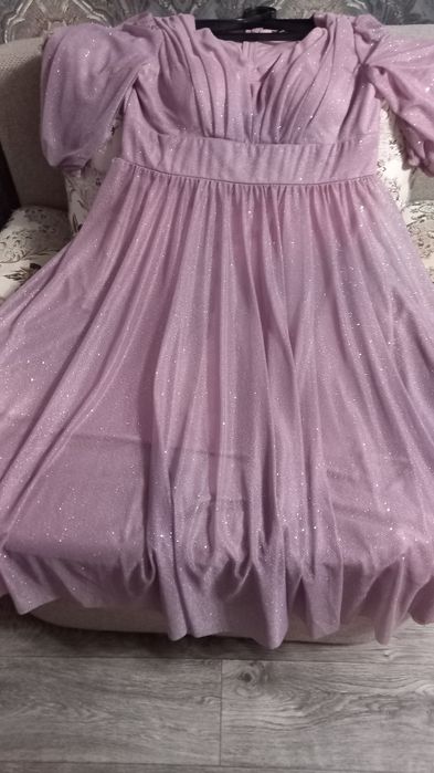 Продаю шикарное платье