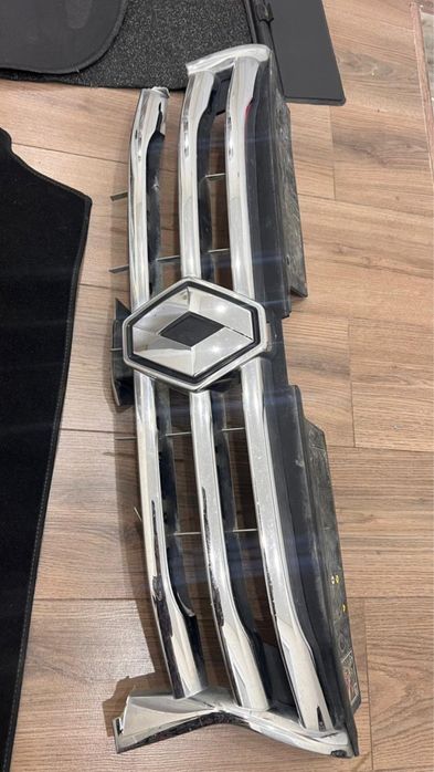 Продам логотип Renault