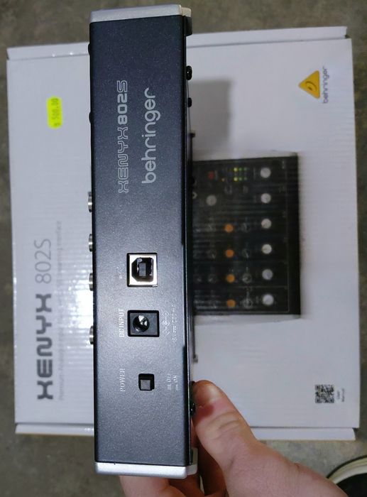 Vând URGENT Mixer Behringer Xenyx 8002S