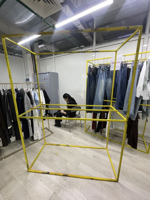 рейлы для одежда зеркало ресепшн ка са срочна продам г шымкент