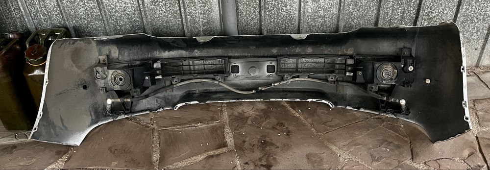 Бампер Toyota Land Cruiser 200